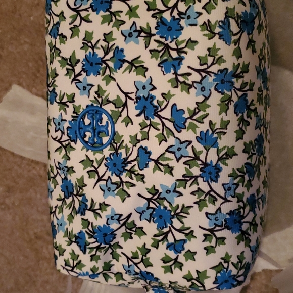 Tory birch  large makeup bag new sold out gorgeous blue white leather dust cover - Picture 2 of 12